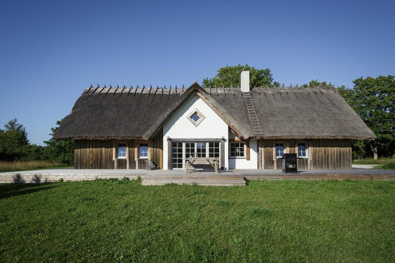 Villa Bumba Liigalaskma Exterior foto